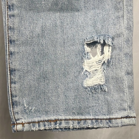 BDG‎ Cowboy Jean With Patchwork Detailing Lightwash Distressed Straight Leg - Picture 8 of 11